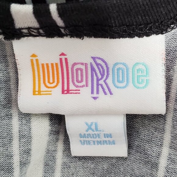 LuLaRoe Xanthe Romper Black White Striped Short Sleeve Pockets Size XL (16-18) - Picture 8 of 10